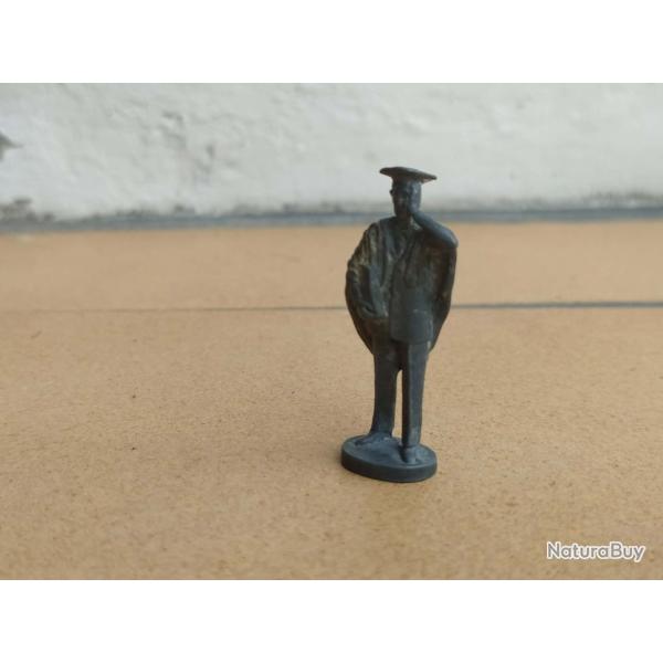 FIGURINE KINDER METAL ETUDIANT