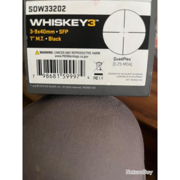 Bonjour lunette de vis�e approche sig sauer whiskey 3 3-9X40 neuve jamais servi.