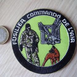 &eacute;cusson collection militaire fusilier commandos parachutistes de l'air