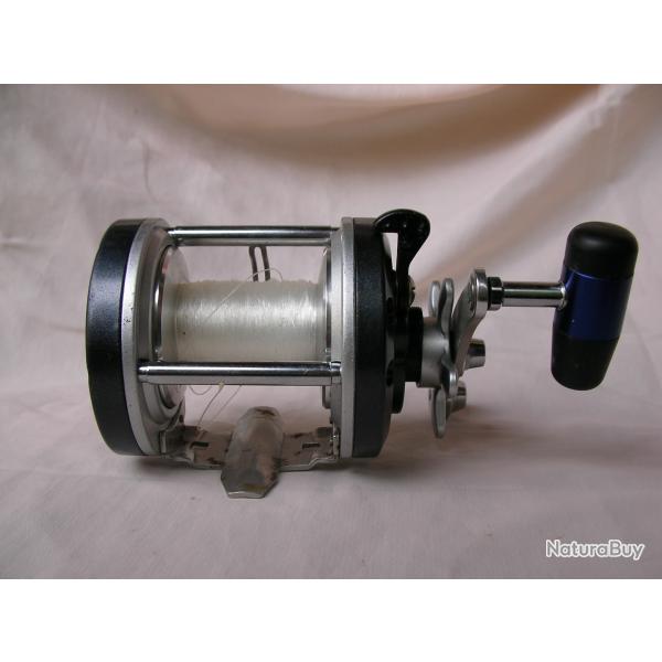 MOULINET DE PECHE " CAPERLAN ESSENTIAL GAME 20 LBS " SERVI UNE FOIS