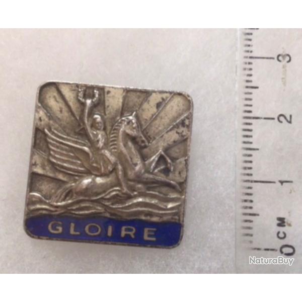 FRANCE MARINE - INSIGNE CROISEUR GLOIRE 1940 (1937/1958) Fabrication Augis Lyon 1939/40