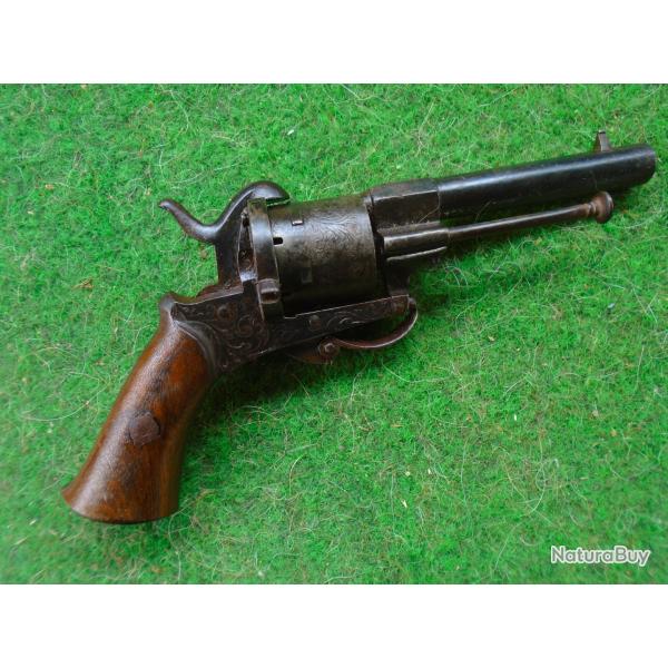 beau REVOLVER A BROCHE