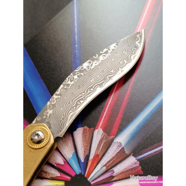 Type Higonokami san-mai damas stylis� d�mon.