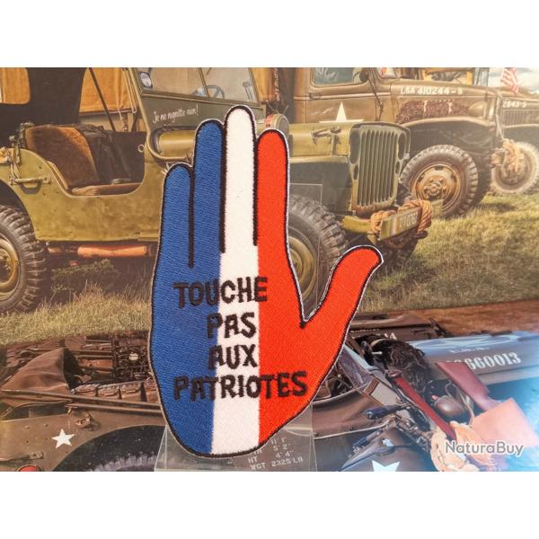 Touche pas aux Patriotes