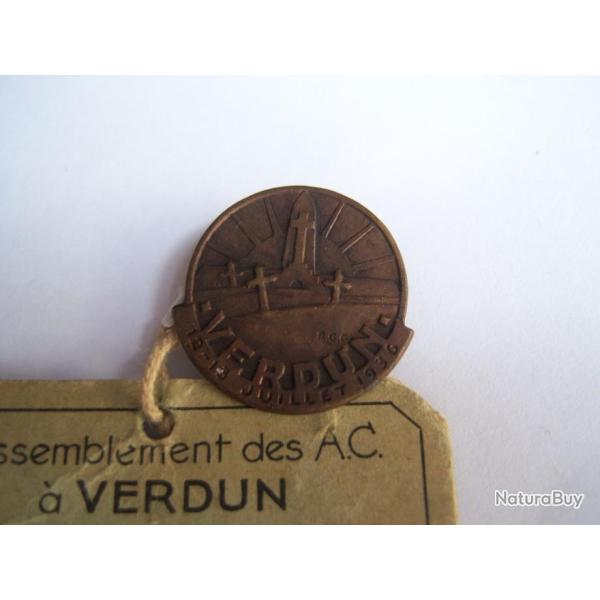 insigne  poilus ancien combattant VERDUN LOIRET  45 rassemblement des  A C WW1 14 - 18 poilu