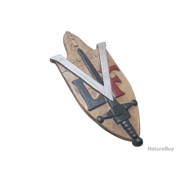 Blason de la LVF ( Fabrication Artisanale-Hauteur 27 cm ) Hauteur : 27 cm  avec accroche au dos