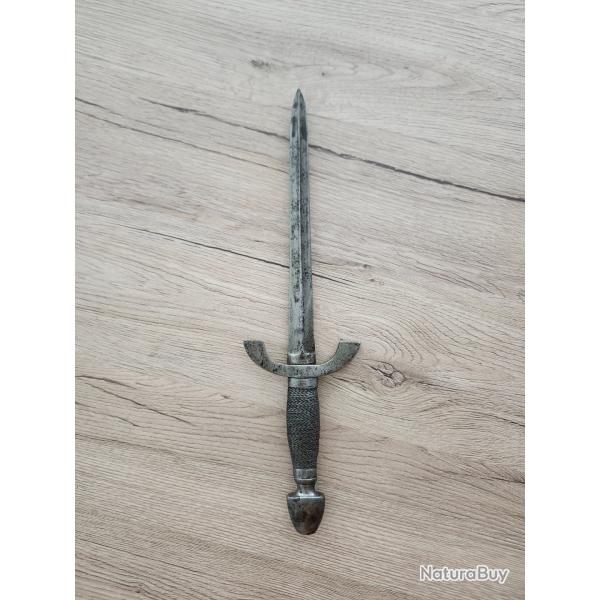 Dague main gauche Viollet-le-Duc