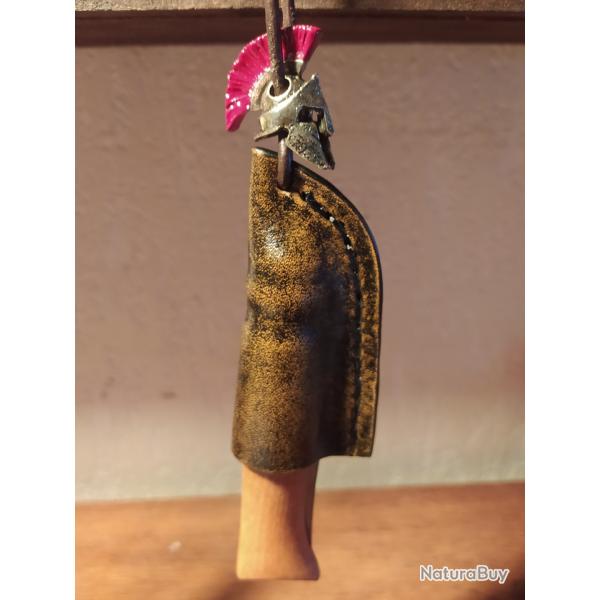 Etui Moul� en cuir opinel n�8