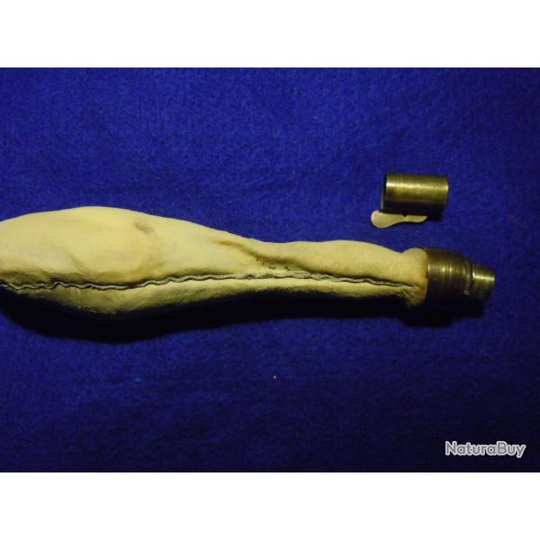 Poire a poudre en peau complette avec bouchon en laiton