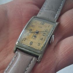 LIP CHURCHILL CAL.18 MONTRE M&Eacute;CANIQUE VINTAGE FABRIQU&Eacute;E EN FRANCE ANN&Eacute;ES 40s