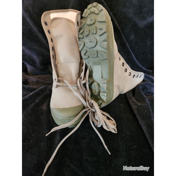 Pataugas Arm�e Fran�aise (taille 43)Neuves