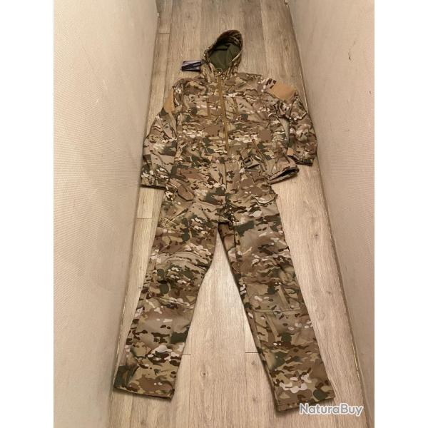 Ensemble camoufl� Miltech