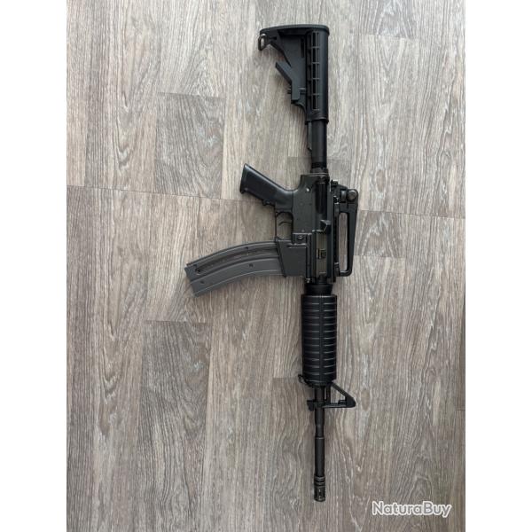 Carabine semi automatique Colt M4 en 22 long rifle