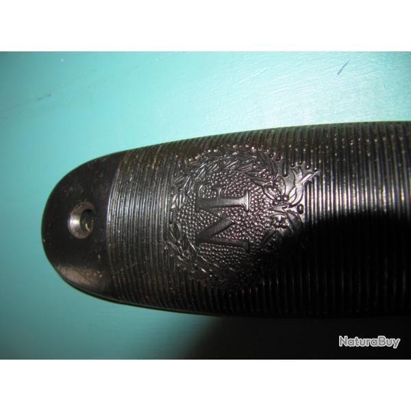 Plaque de couche Manufrance ancien model fond logo perl�