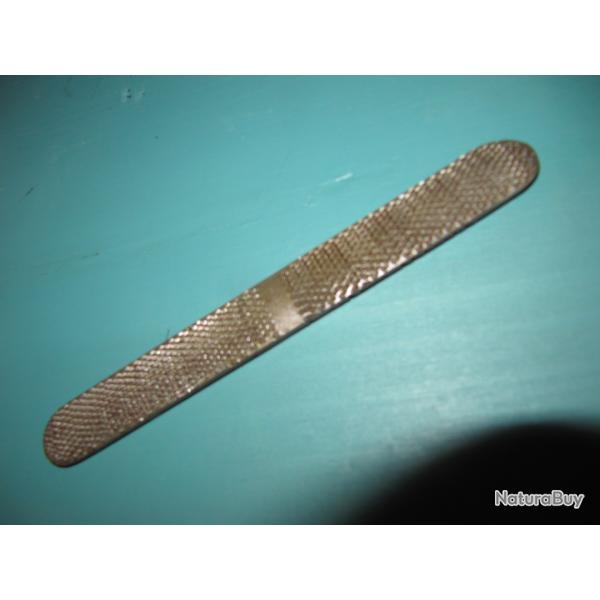 Rape bois demi rond double piqure et double face long 150