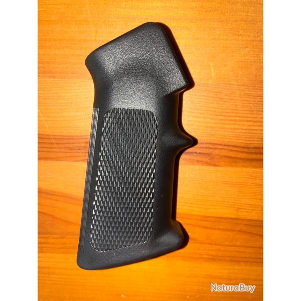 Poign�e pistolet (grip) d'origine Tokyo Marui MWS (GBBR Zet System)