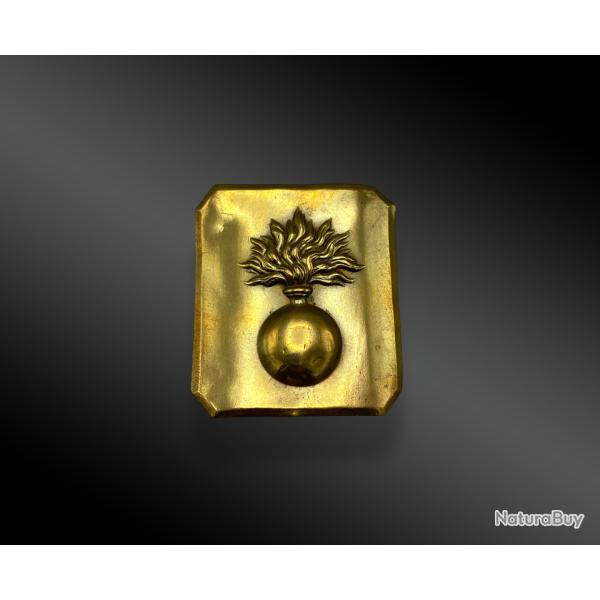 Plaque de ceinturon de BATAILLON SCOLAIRE avec grenade France, p�riode second Empire