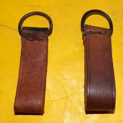 SUPPORT EN CUIR  EN LOT  POUR CEINTURON EN CUIR DE L'ARMEE FRANCAISE PERMETTANT D'ATTACHER UN BR
