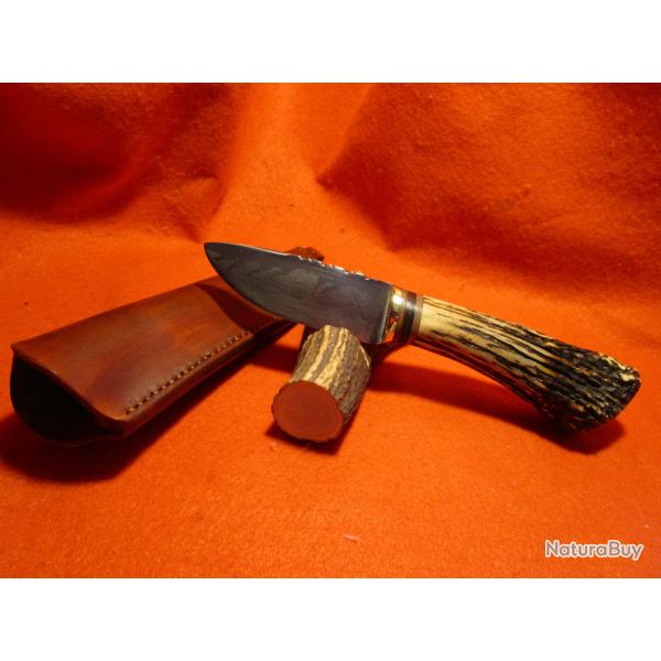 COUTEAU ARTISANAL forg� ATELIER DE L'OURS NOIR chasse camping rando manche meule bois de cerf