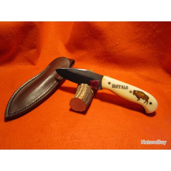 COUTEAU ARTISANAL forg� ATELIER DE L'OURS NOIR chasse camping rando manche os de bison