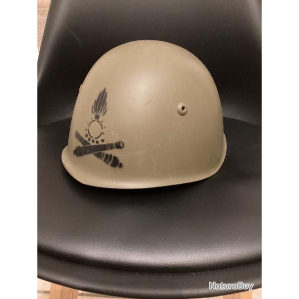 Casque italien Mod 33 / 47 artillerie lourde.