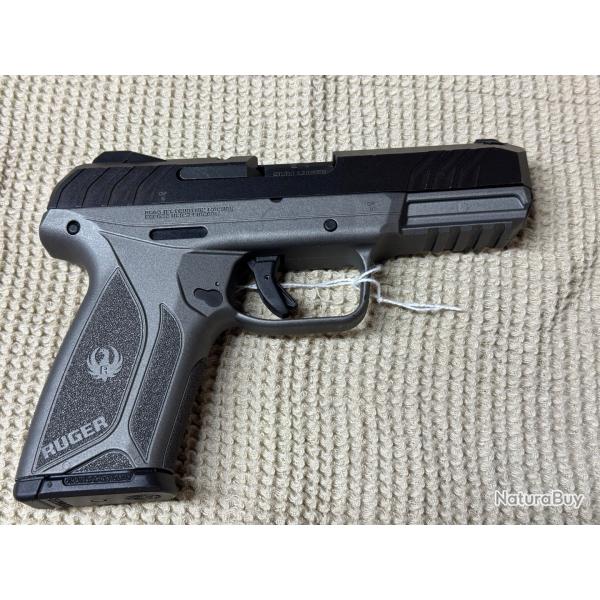 Occasion � saisir ! Pistolet Ruger Security-9 - 9mm - Ed. Sp�ciale Noir/Gris - ADF-BL820-01