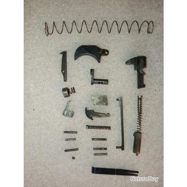 Lot de pices pistolet Galesi 22lr