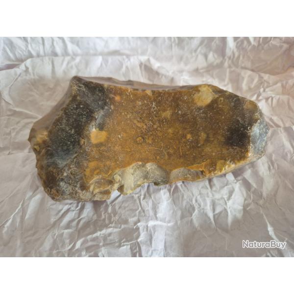 Pierre silex de Pologne (14 � 9 � 3 cm , 480 g)