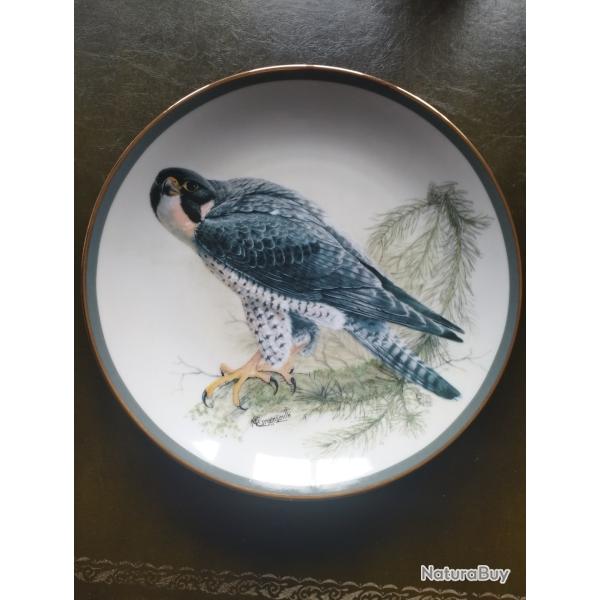 Assiette de collection th�me les rapaces