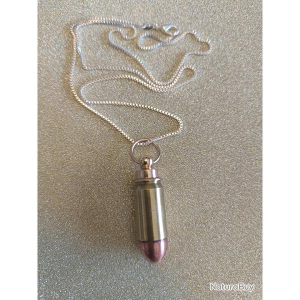 Pendentif porte cl�