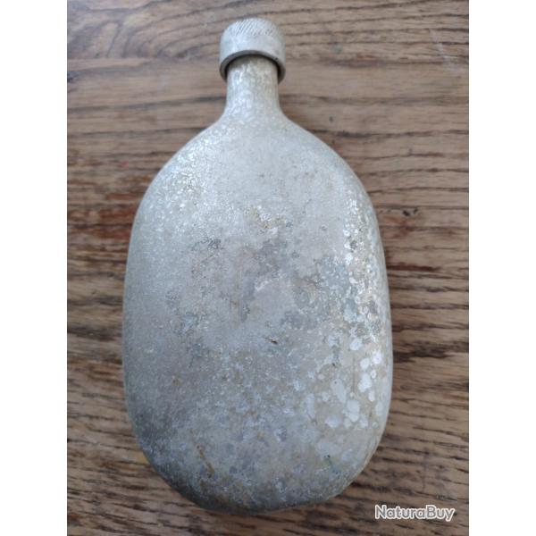 Gourde aluminium ancienne poudre chasse