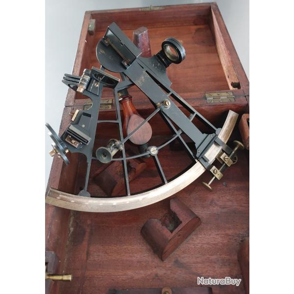 SEXTANT secr�tan  Paris