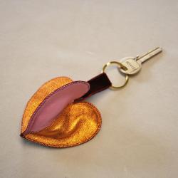 Porte clef et bijoux de sac Stella triple face en cuir iris&eacute; orange rose et bordeaux Or