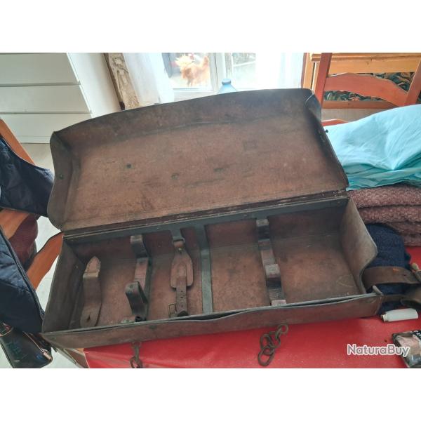 Rare Sacoche militaire en cuir XIX eme transport d'armes a cheval origine inconnue