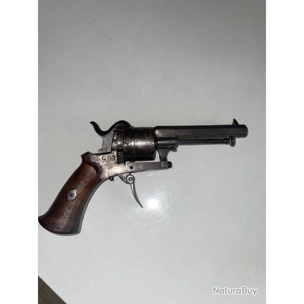 Revolver ancien Lefaucheux ? broche ? Collection XIXe si?cle ? Cat?gorie D