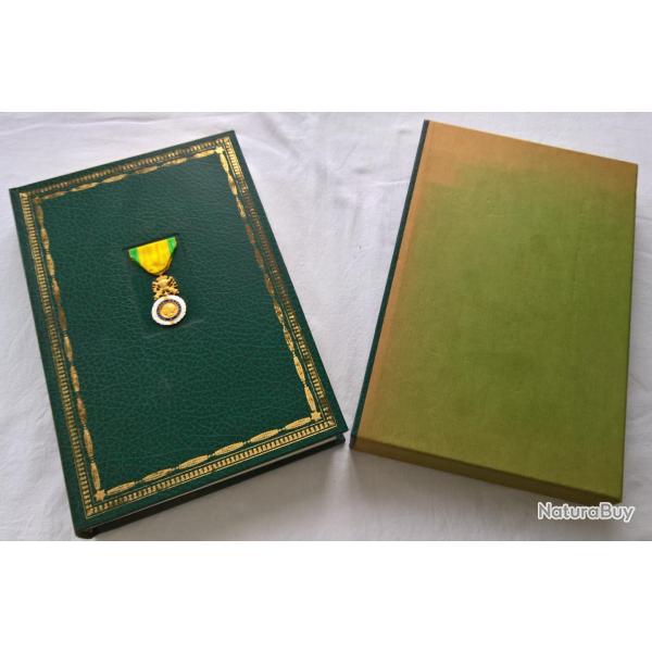 Livre " La m�daille Militaire "