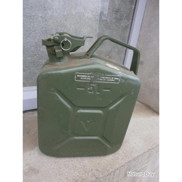 Jerrycan 5l mtal bon tat, joint ok