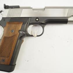 Pistolet Peter stahl 2011 45ACP