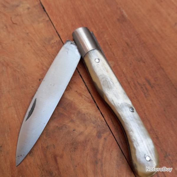 Couteau R�gional L AURILLAC 555 VERITABLE MALLARET Manche en Corne