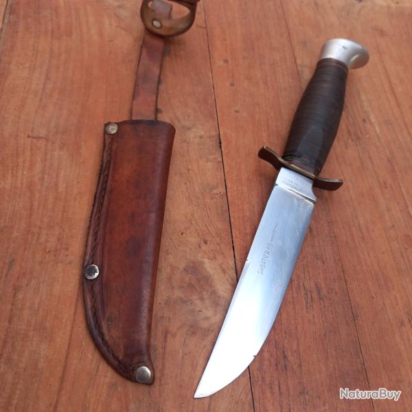 Joli Couteau de Chasse SABATIER Manche en Cuir avec �tui en cuir