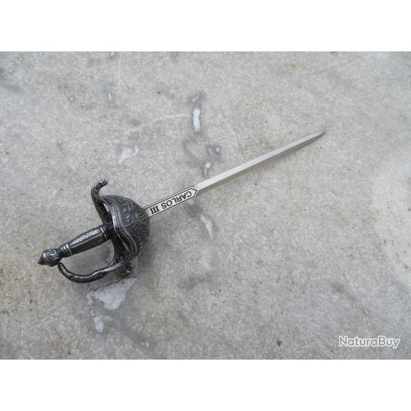 Coupe papier vintage en forme d'pe en mtal, reprsentant l'pe de Carlos III - Espagne (XX)