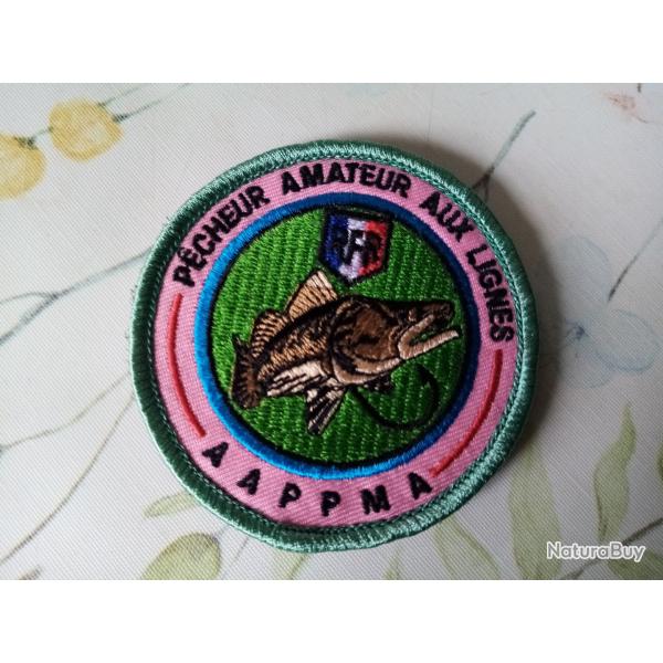 vend �cusson neuf brod� p�cheur aappma