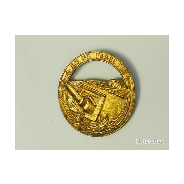 Insigne de b�ret Ligne Maginot ref bo 48