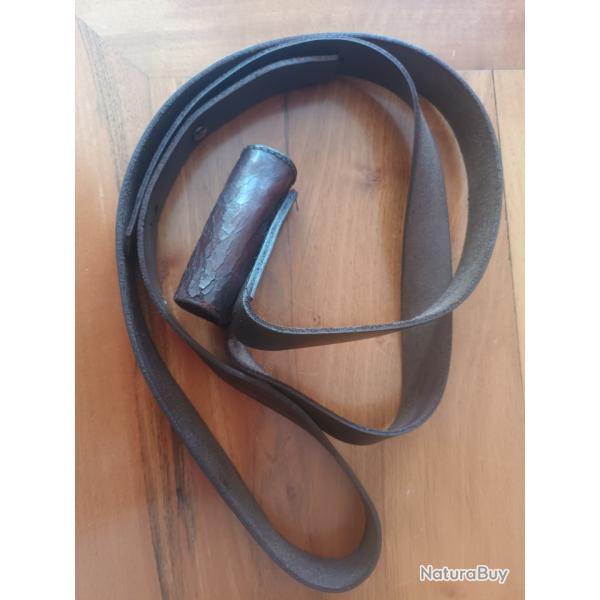 �tui porte-drapeau en cuir