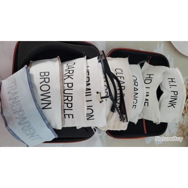 Ensemble verres castellani avec monture et valisette.