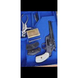 COFFRET SMITH WESSON 32.44 TARGET LUXE AVEC UNIQUE pACCESSOIRE EXCLUSIF