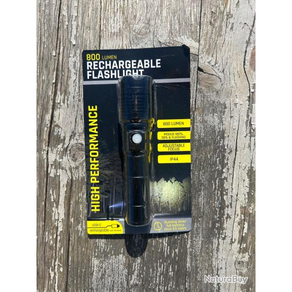 Lampe de poche rechargeable 800 lumens