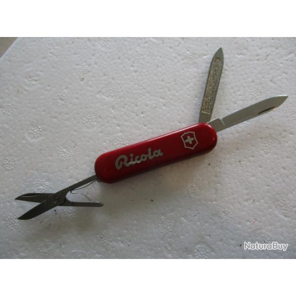 onglier victorinox rouge