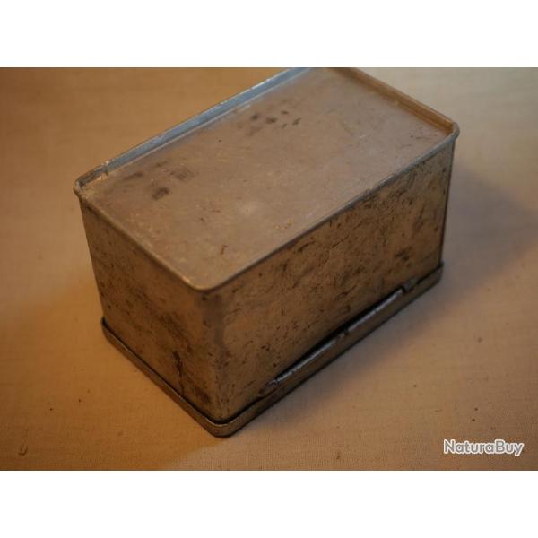 Boite en aluminium pour lunette de motard ou aviateur ref DIV24BLU001