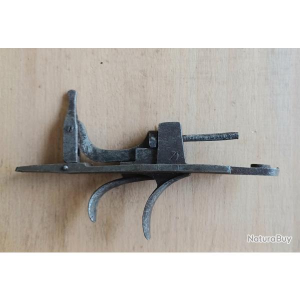 Garde + m�canisme (queues de d�tente) pour fusil ancien